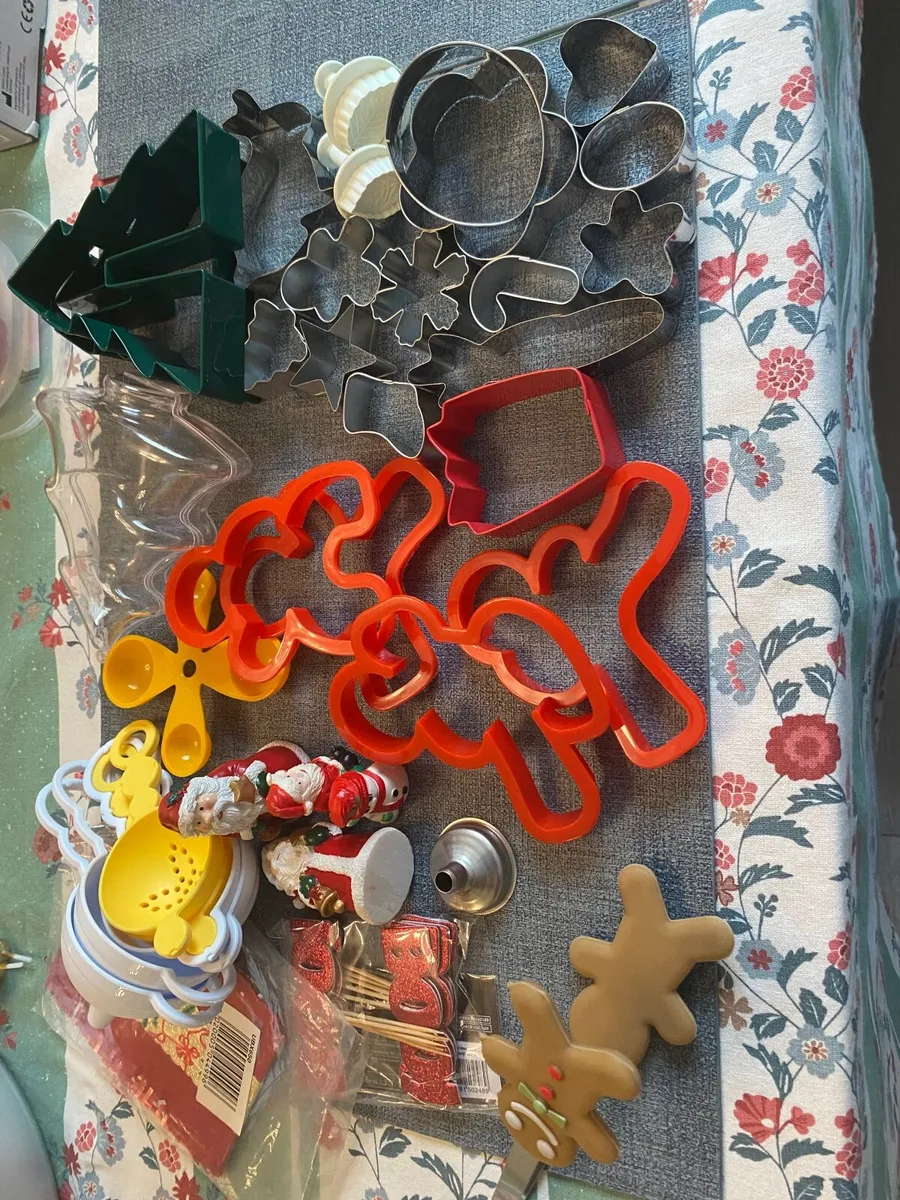 Christmas cake cuuters