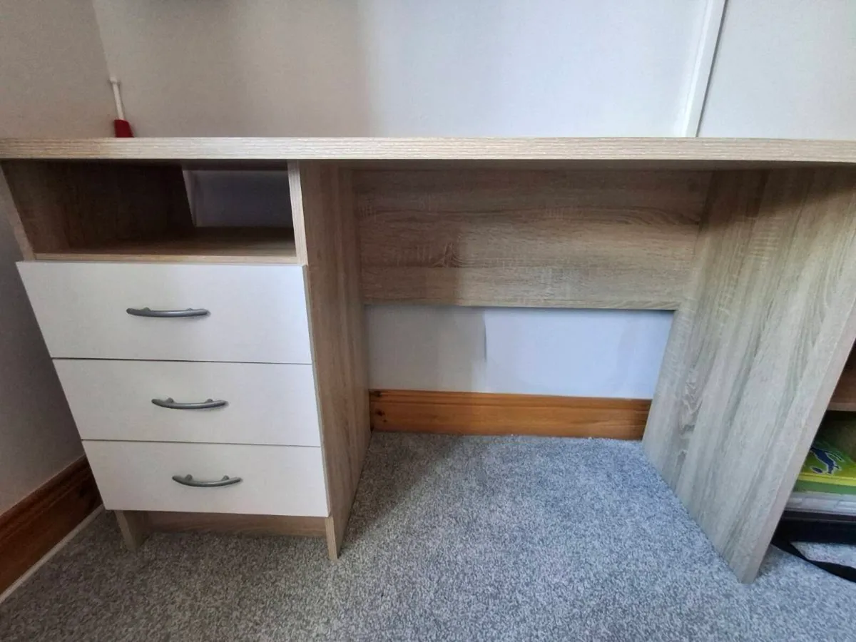 Desk - Image 1