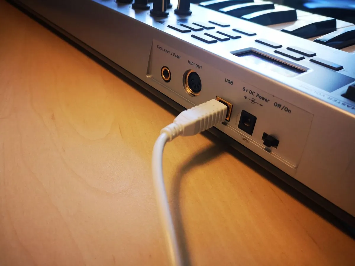 EMU Xboard 61 keys USB MIDI Controller RARE - Image 4