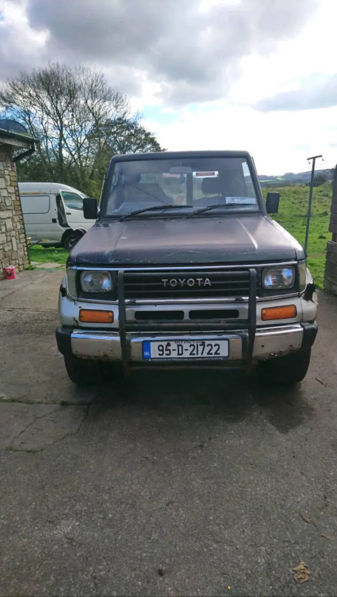 Toyota landcruiser 70 series - Image 2