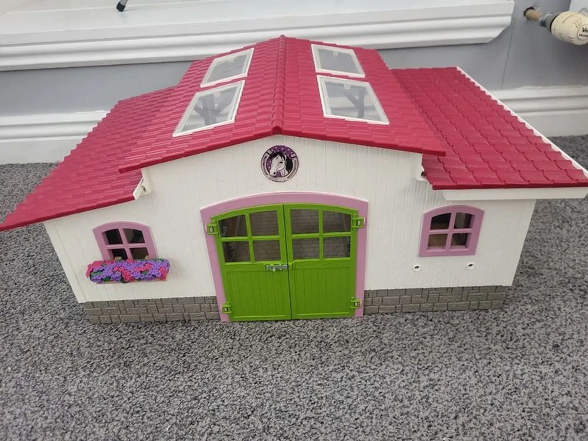 Schleich barn, vet set, trap set - Image 2