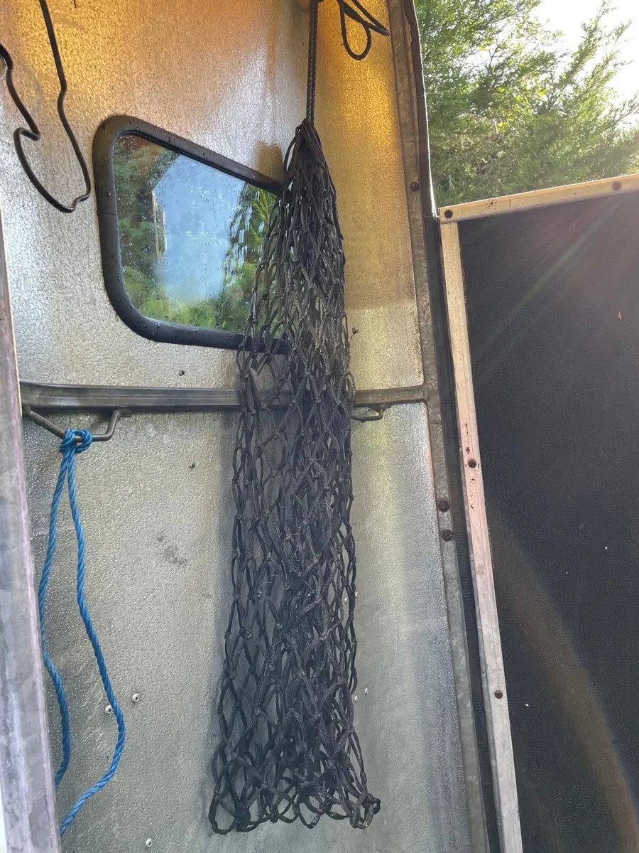 Horse trailer - Image 4