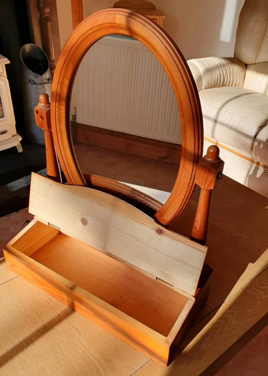 Vintage Pine Mirror with compartment - Image 3