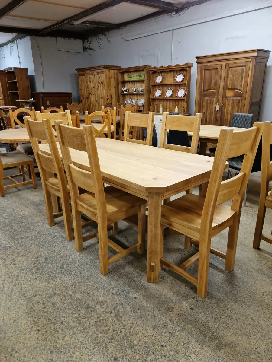 Vintage oak table, 6 oak ladder back chairs - Image 1