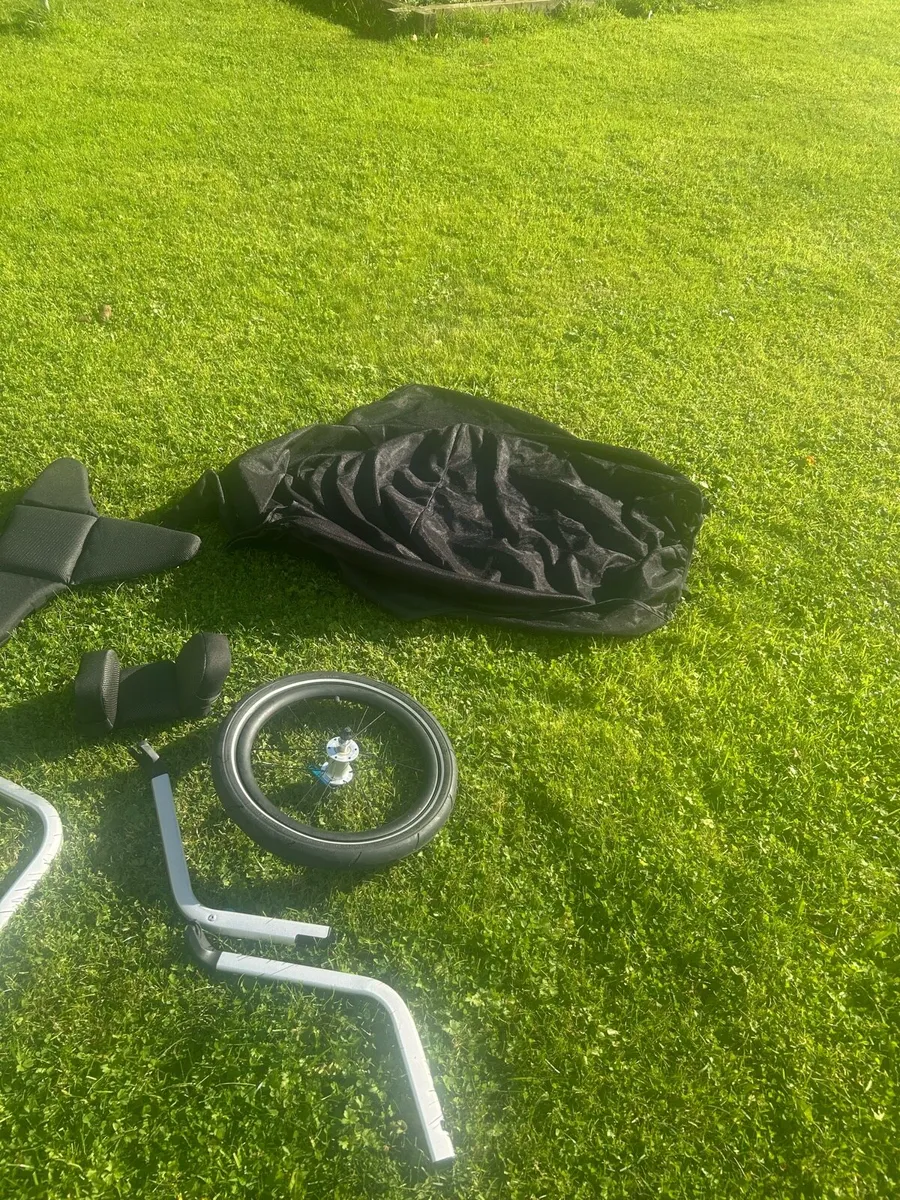 Thule Cross Buggy (with bike attachment) - Image 3