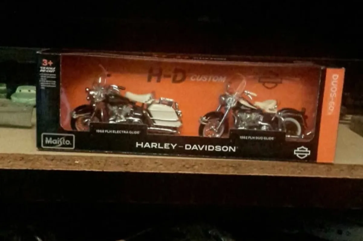 Harley Davidson motorbike set