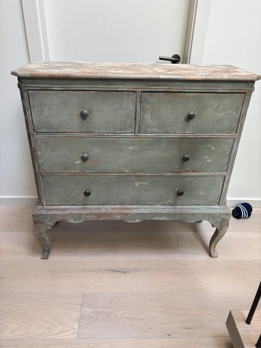 Chest of drawers - Image 1