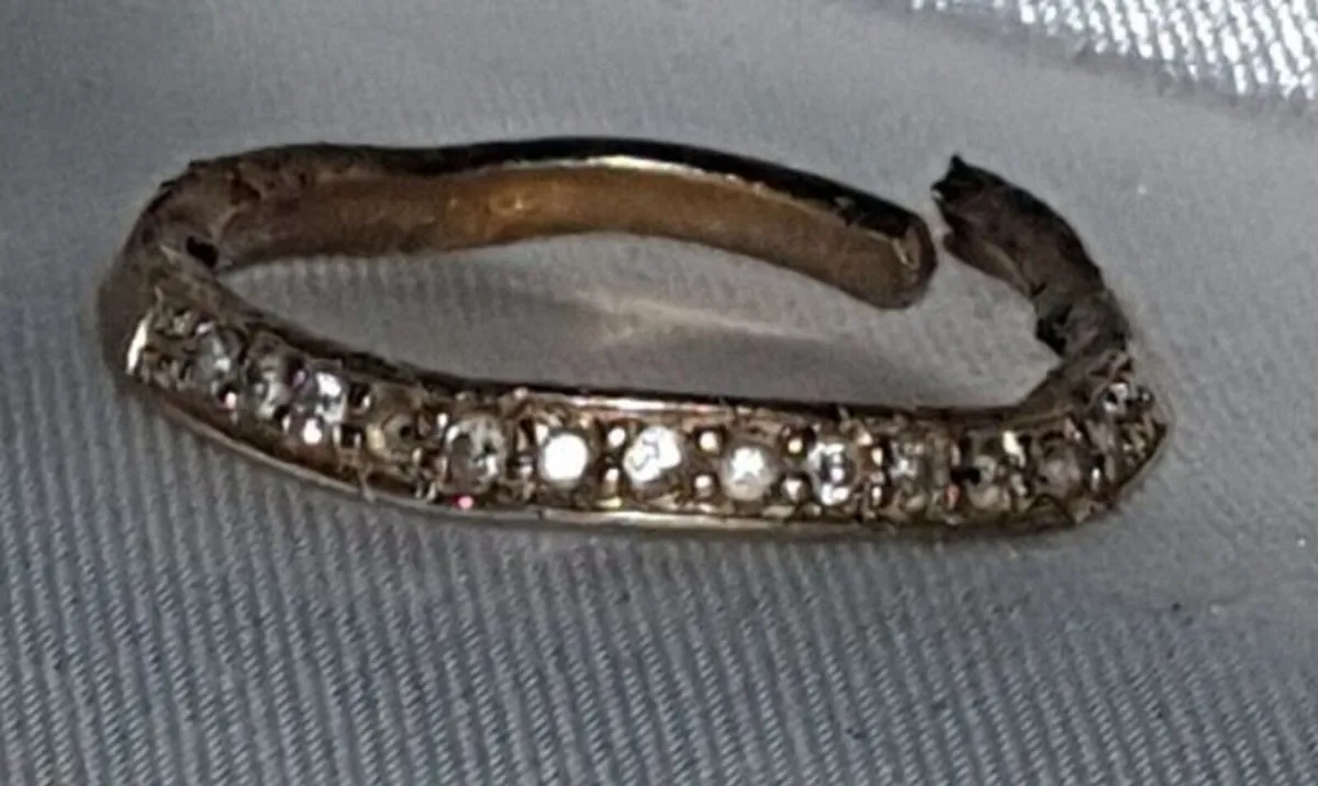 14ct Solid Gold Scrap Ring Hallmarked 585 - Image 3