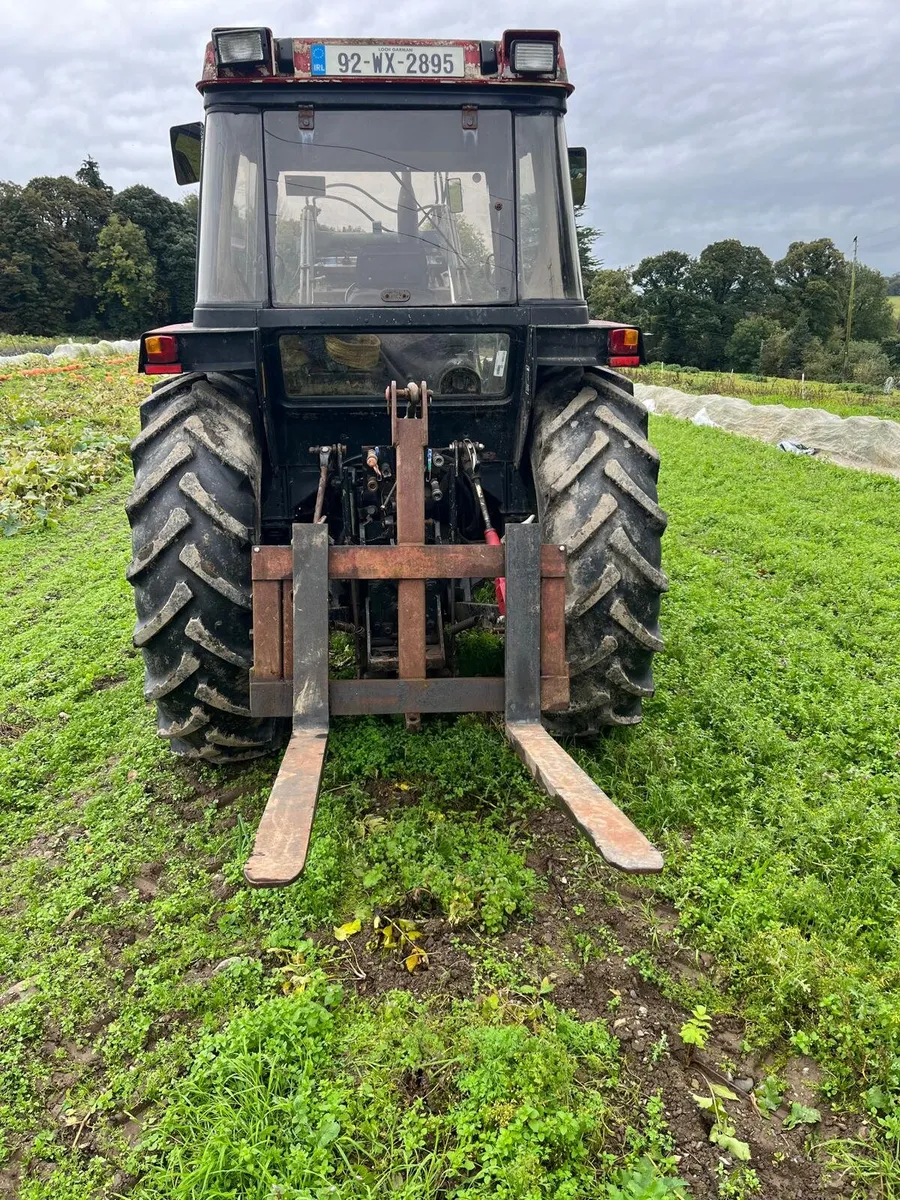Case 995XL Tractor - Image 2