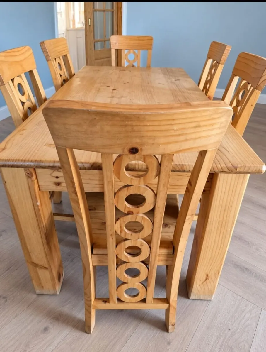 Solid pine ornate Table and 6 chairs
