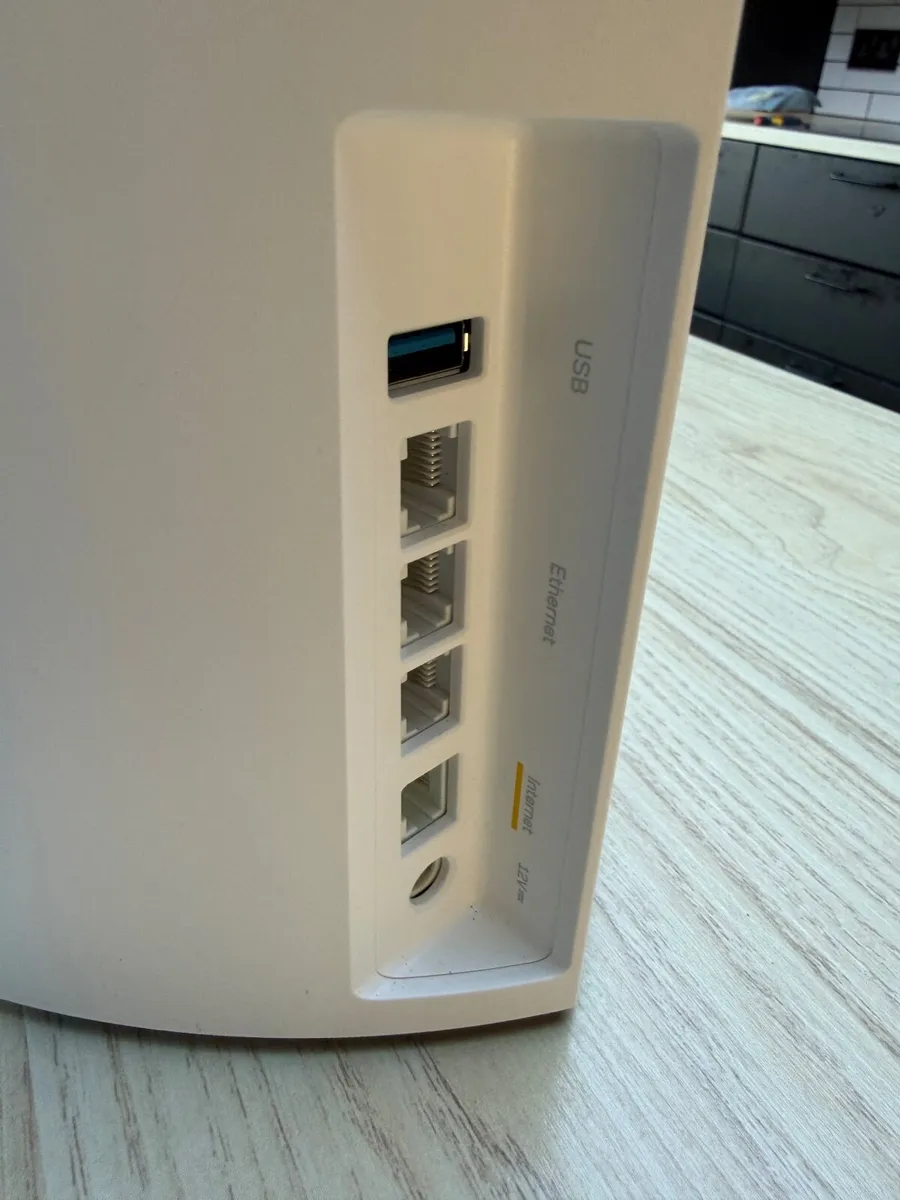 Linksys Velop WiFi 6 Mesh Router Tri-Band AX4200 - Image 2