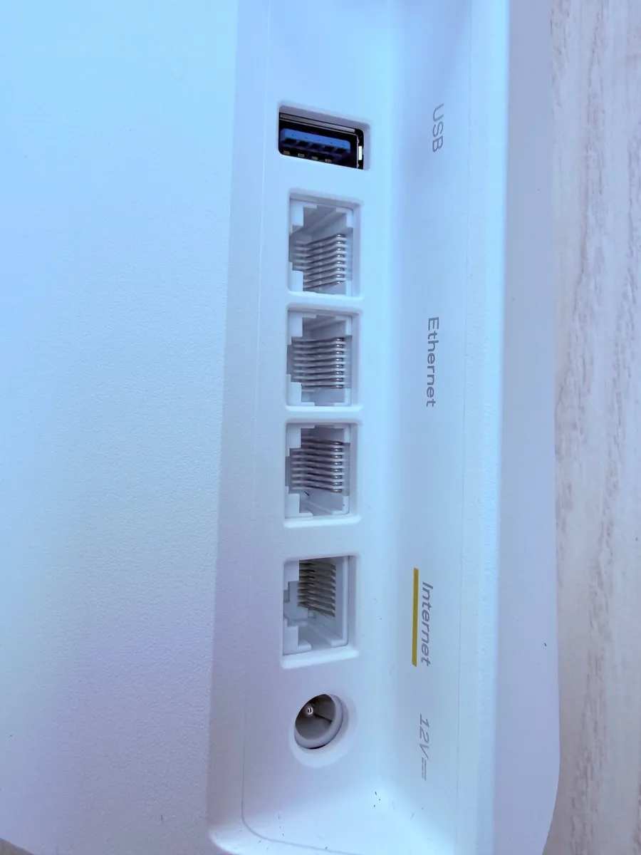 Linksys Velop WiFi 6 Mesh Router Tri-Band AX4200 - Image 3