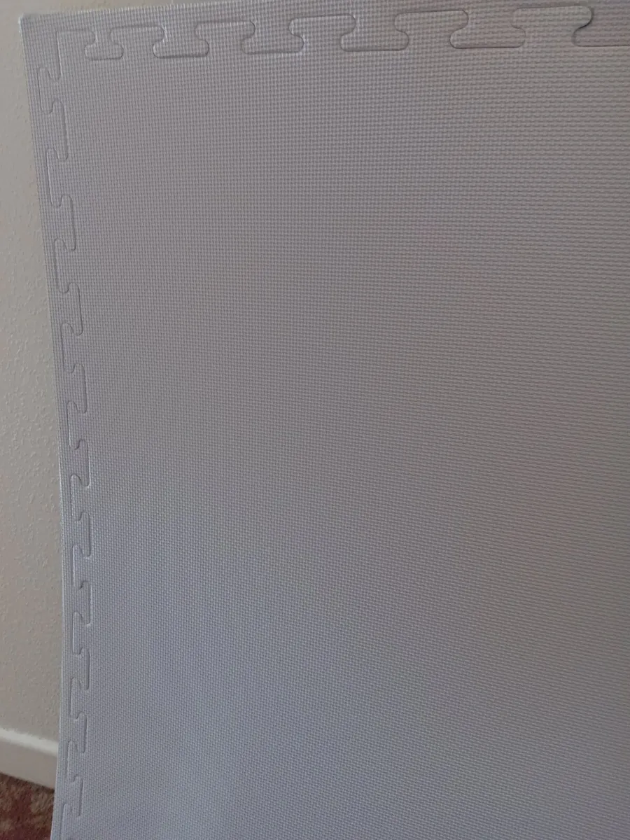 GYM MAT FOR SALE (BRAND NEW) - Image 2