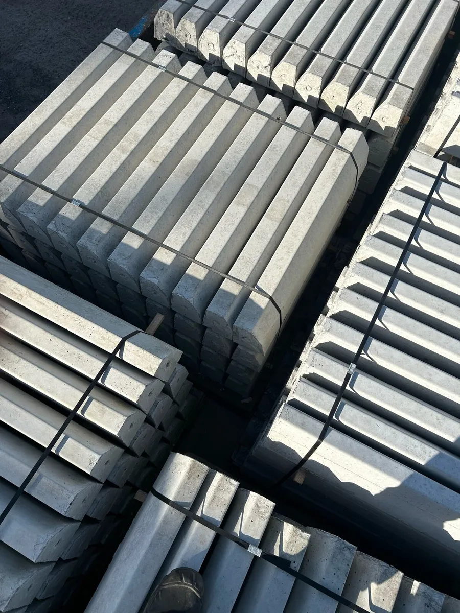 Concrete kerbs - Image 1