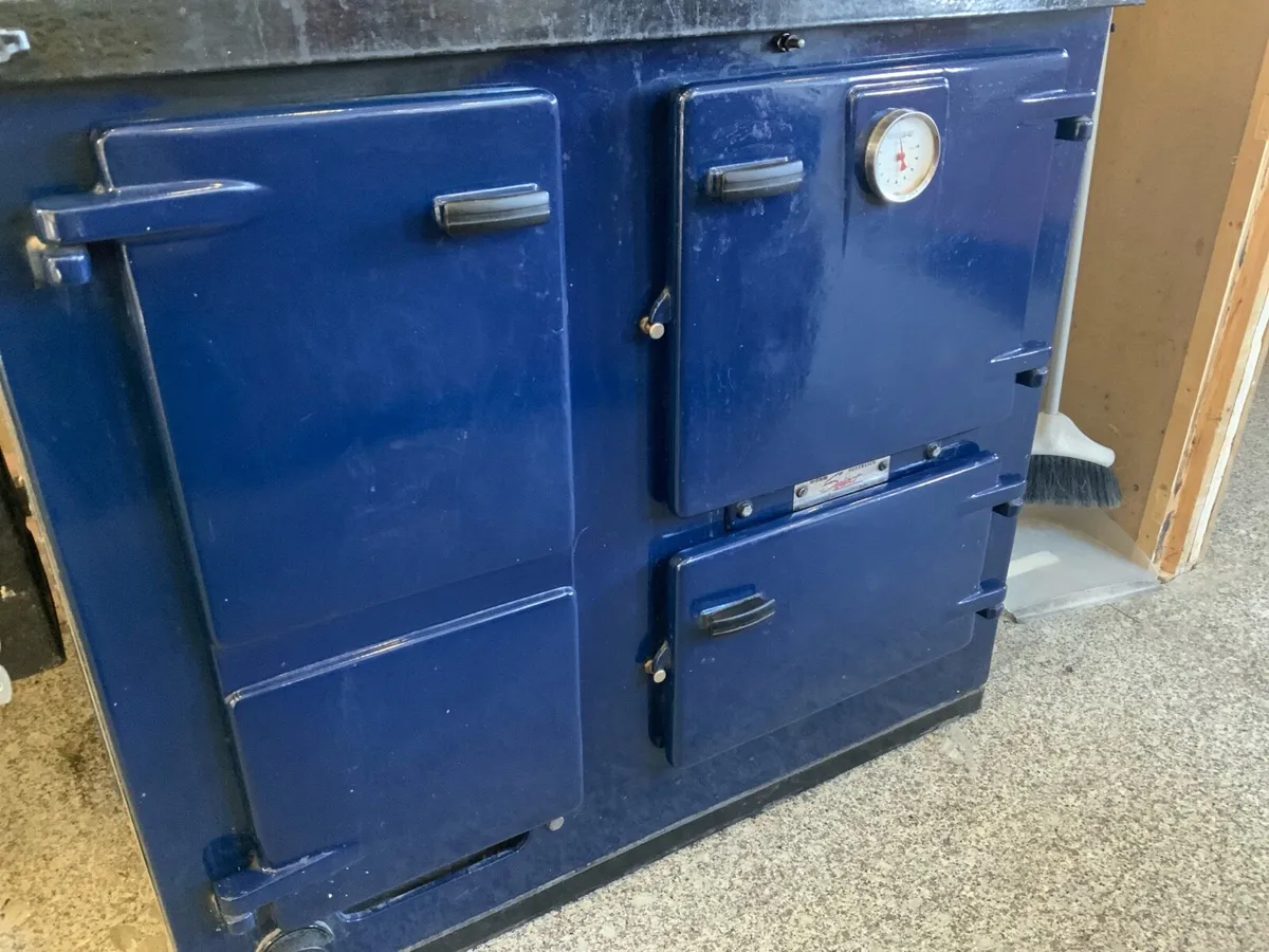 Solid fuel Range Cooker - Image 1