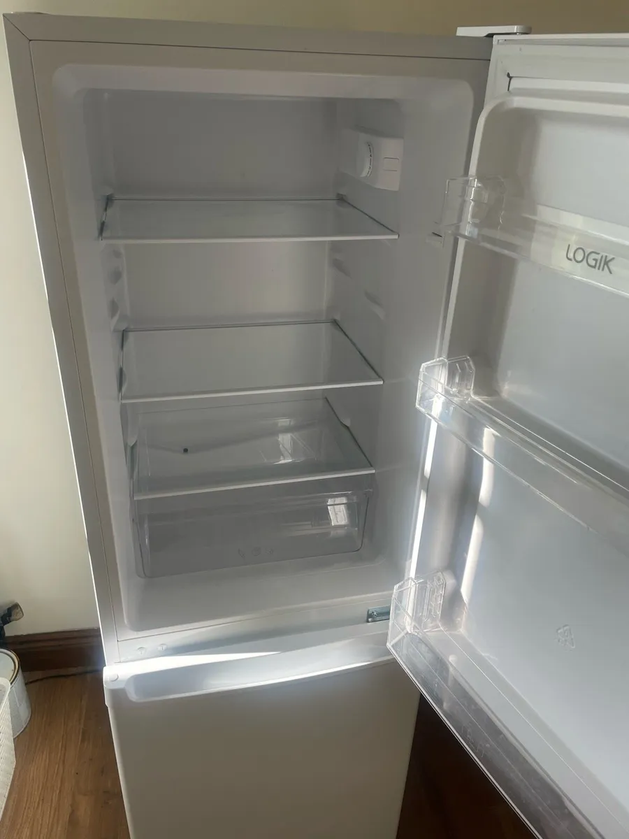 Fridge freezer - Image 2
