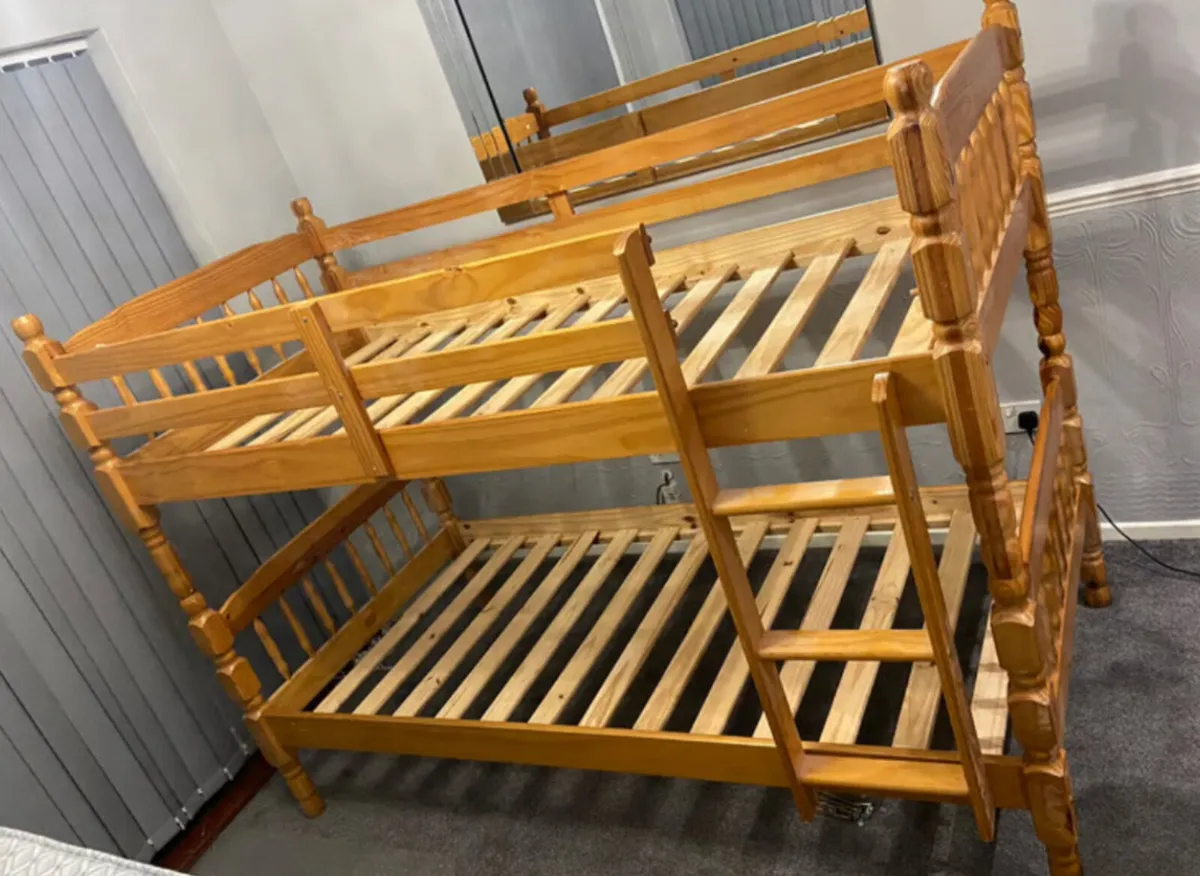 Bunk bed