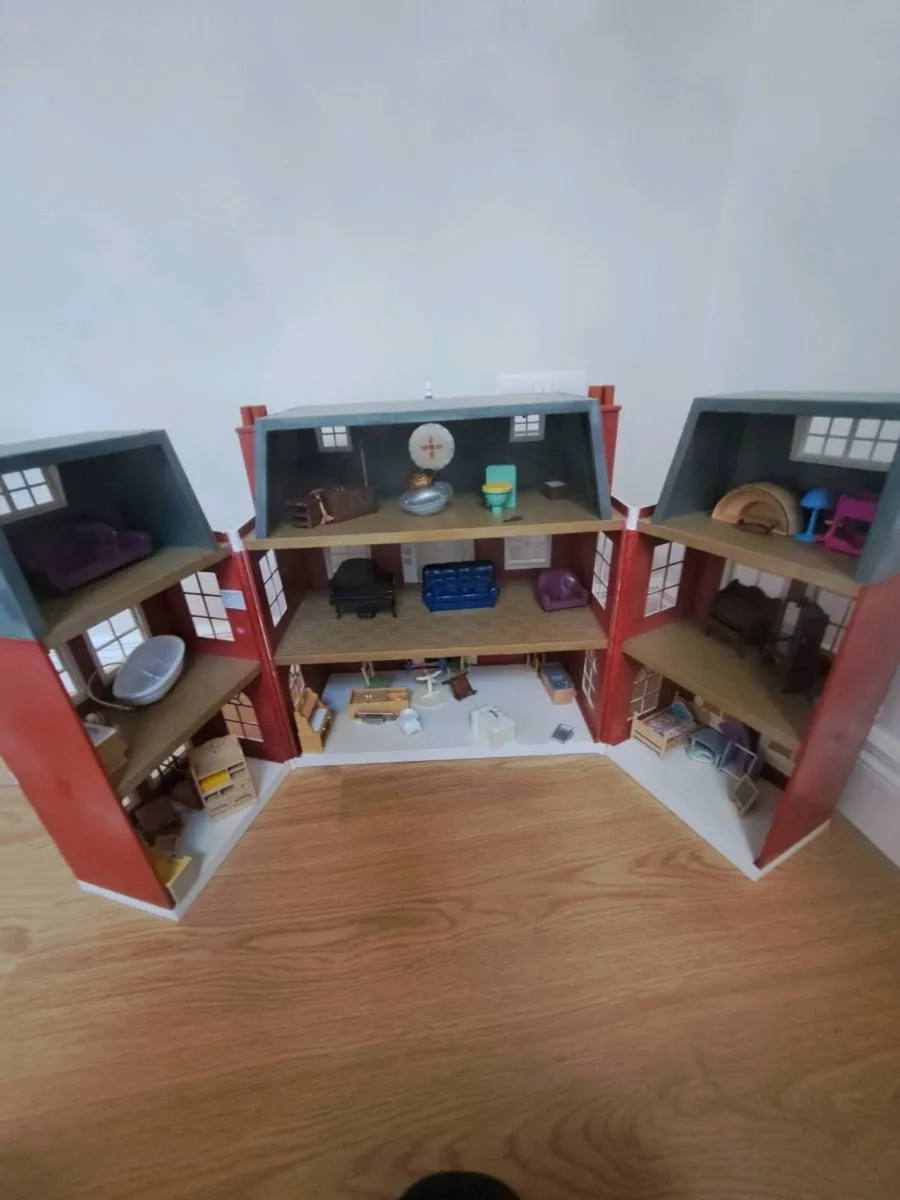 Toys - Image 1