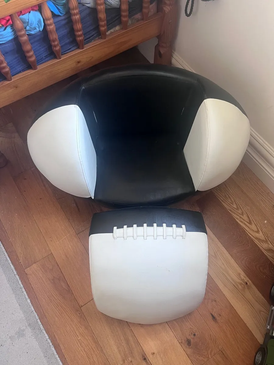 Kids rugby/American football chair - Image 2