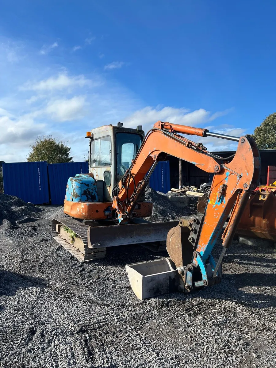 HITACHI DIGGER EX 40u - Image 1