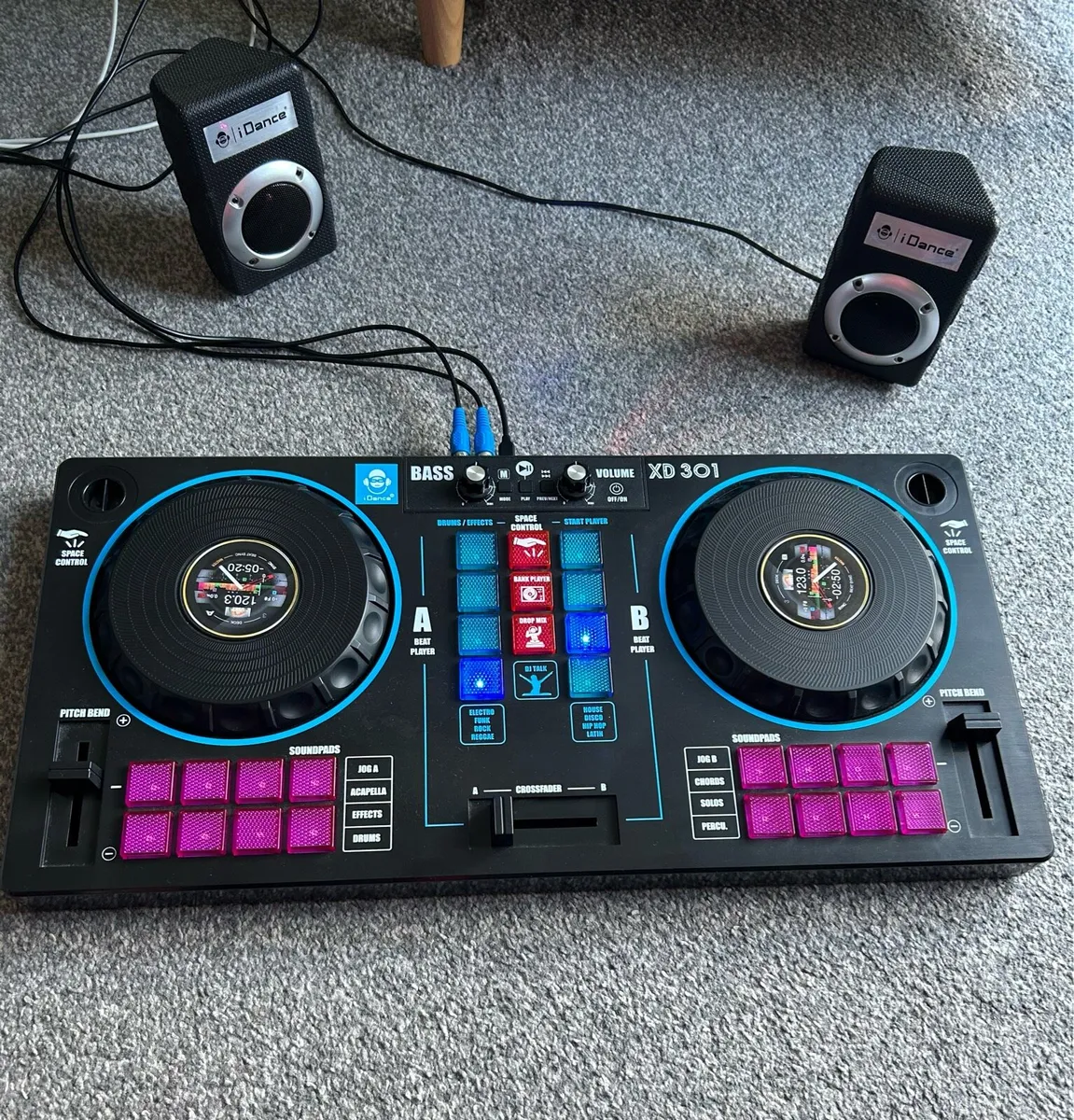 Dj mixer - Image 1