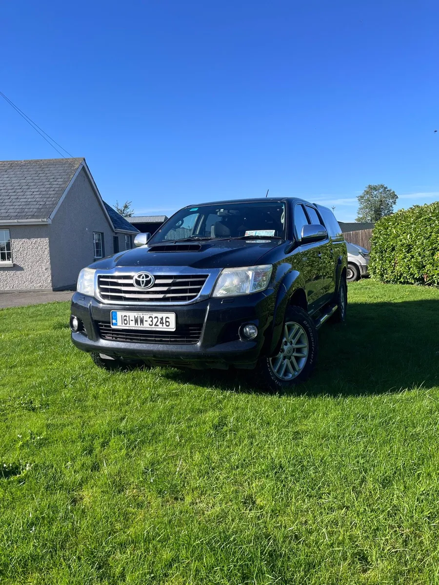 161 Toyota Hilux Invincible 3.0 Auto - Image 1