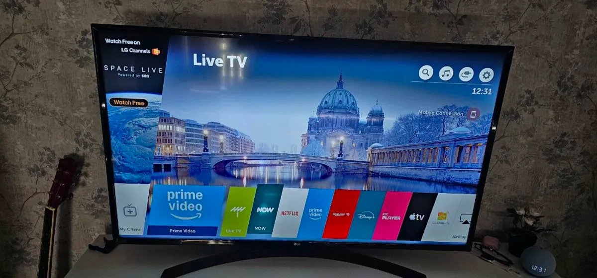 50" LG ULTRA HD 4K TV - Image 1