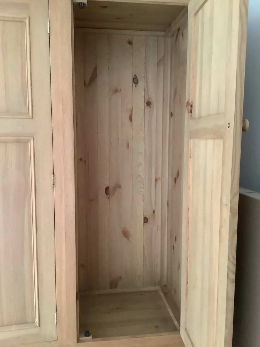 Wardrobe - Image 2
