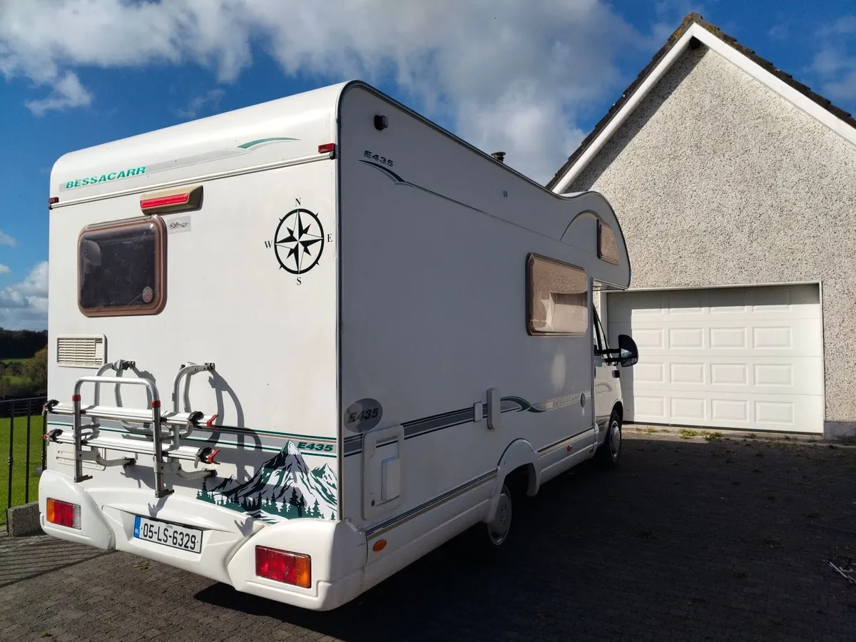 2005RHD E435 BessacarrLow miles Car Licence5berth - Image 2