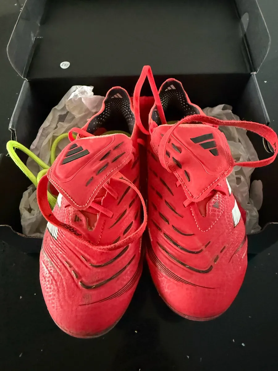 Adidas Predator Elite Football Boots 6.5 - Image 1