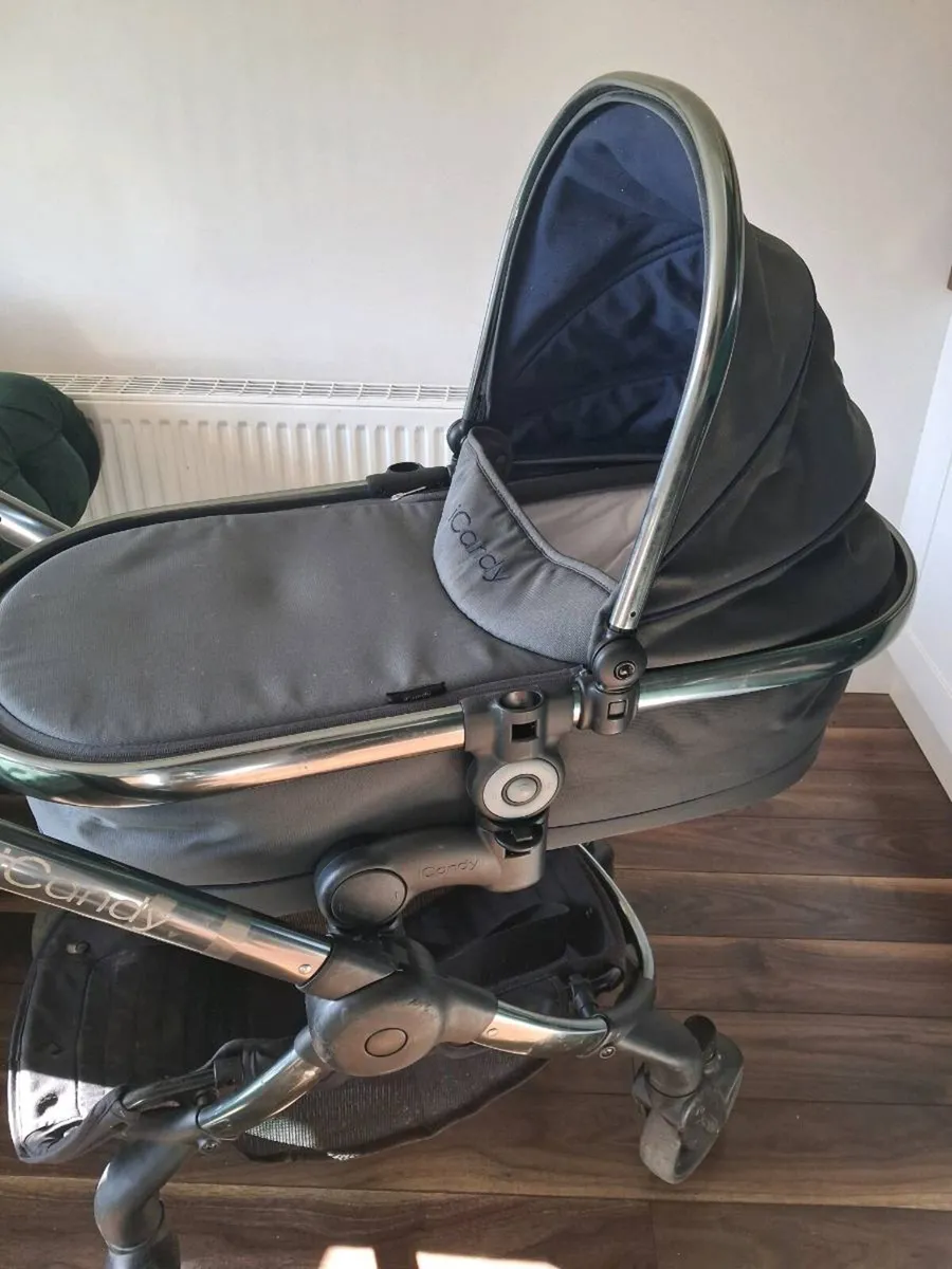 iCandy travel system and attachments - Image 3