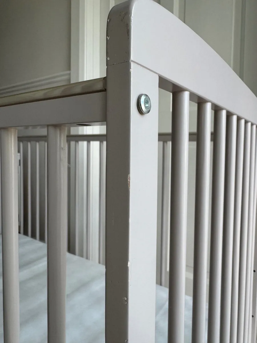 Baby Elegance Starlight Cot - Image 2