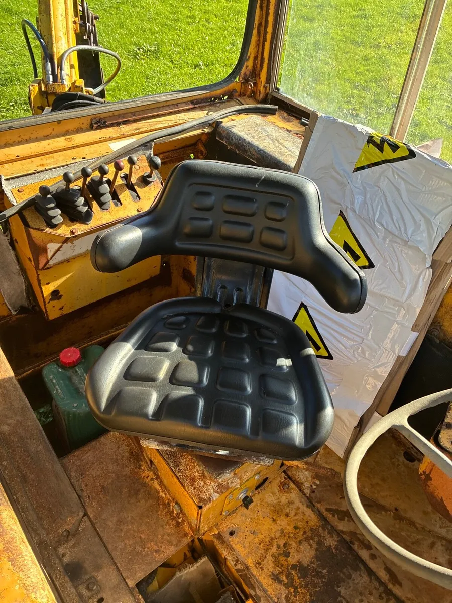 Massey 50b - Image 3