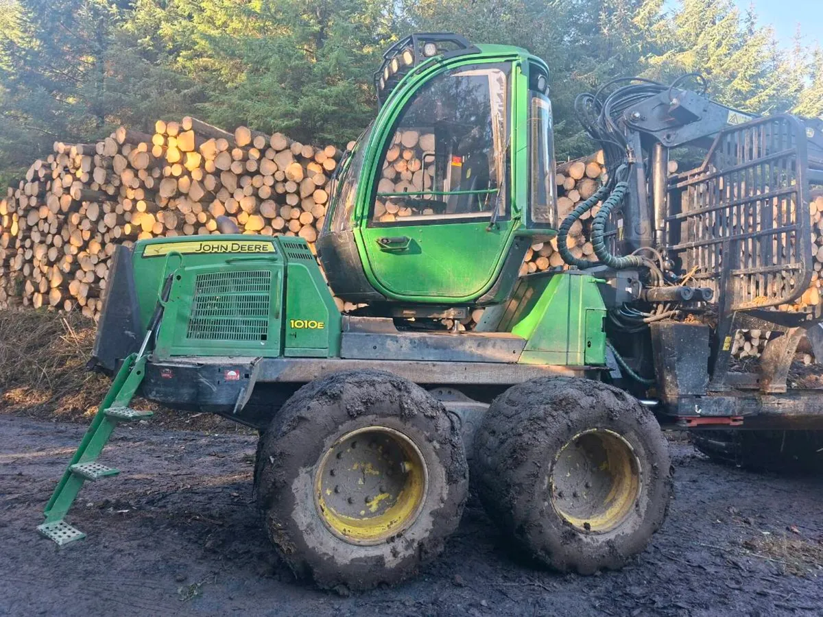 John deere 1010e forwarder - Image 3