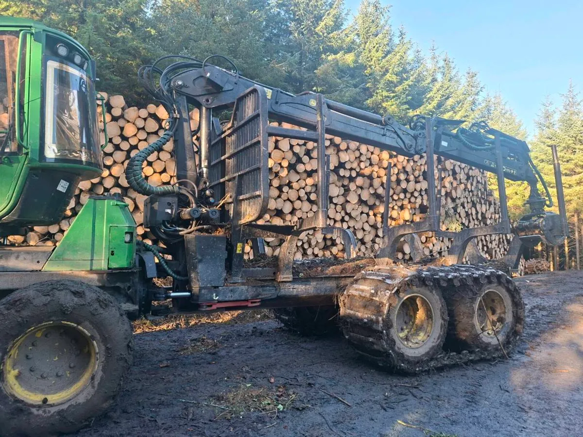 John deere 1010e forwarder - Image 4
