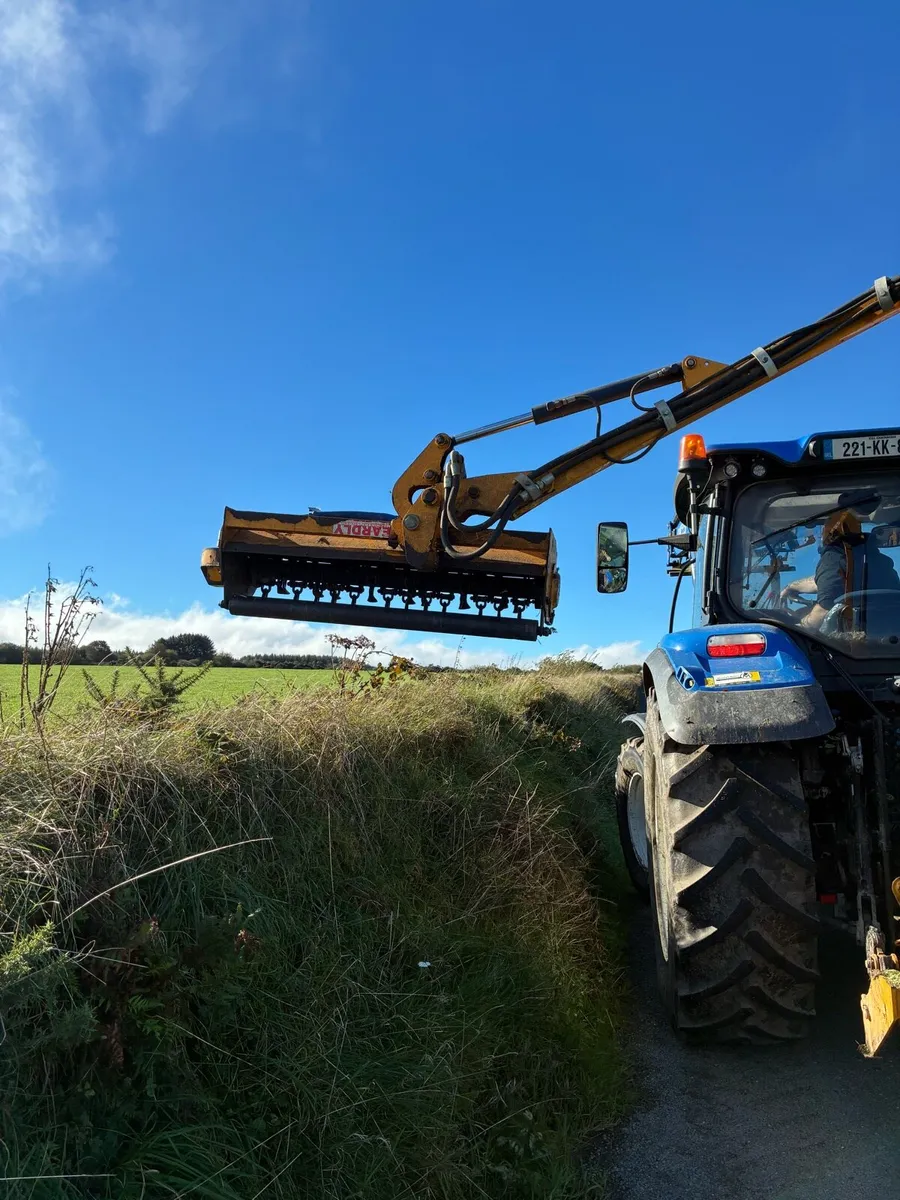 Bomford kestrel hedge cutter - Image 2