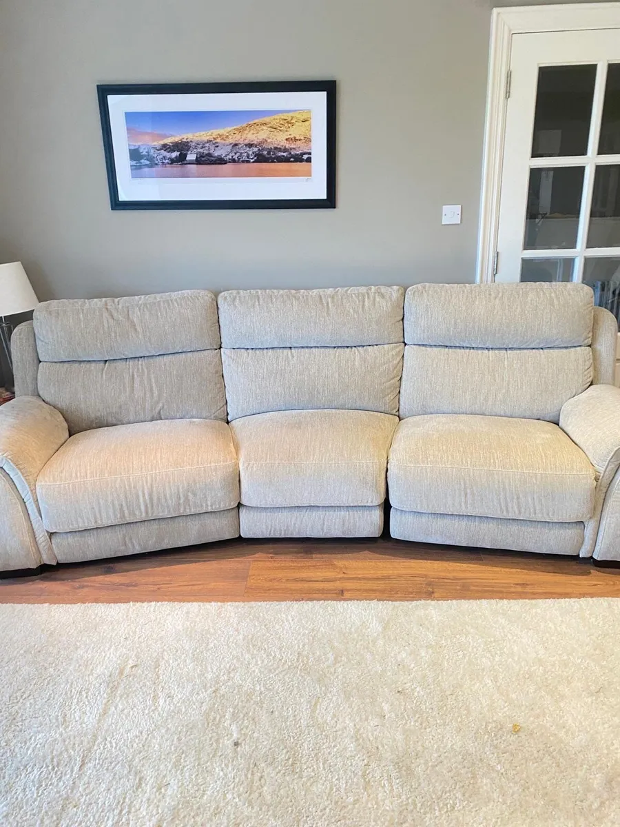 3,2,1 sofa set - Image 1