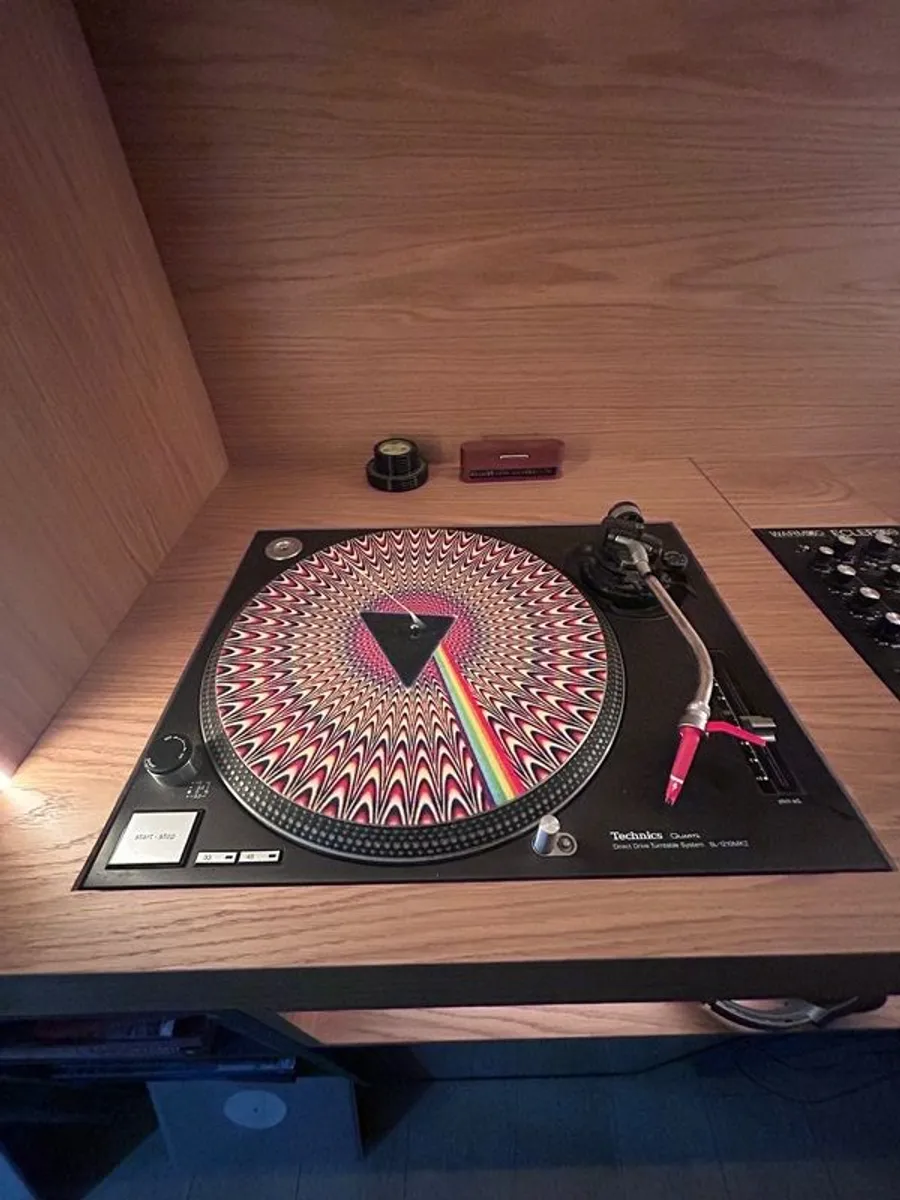 2 X Technics SL-1200MK2 turntables, 2 X Traktor scratch vinyl records, Native instruments Z2 mixer with all connections,2 X Kali LP6 speakers and a pair of Sony headphones - Image 3