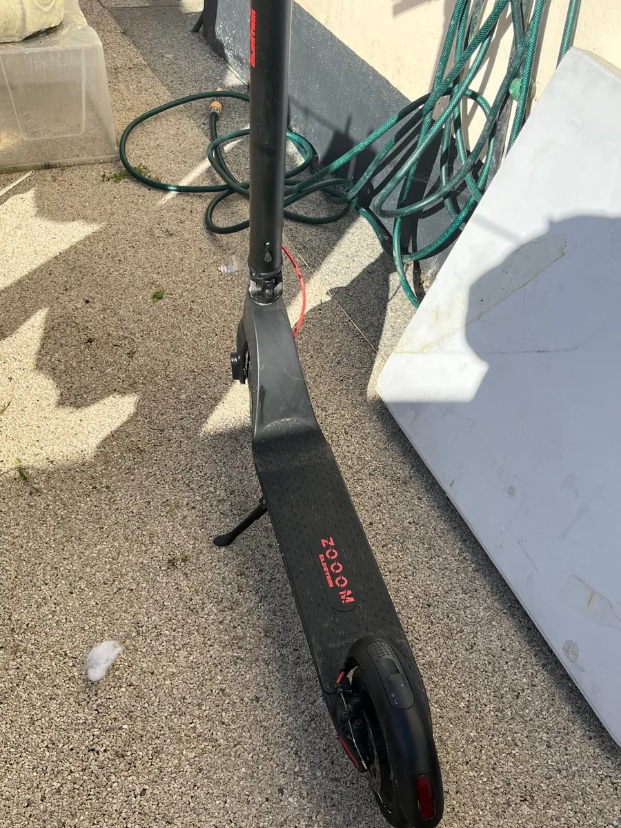 Electric scooter - Image 3