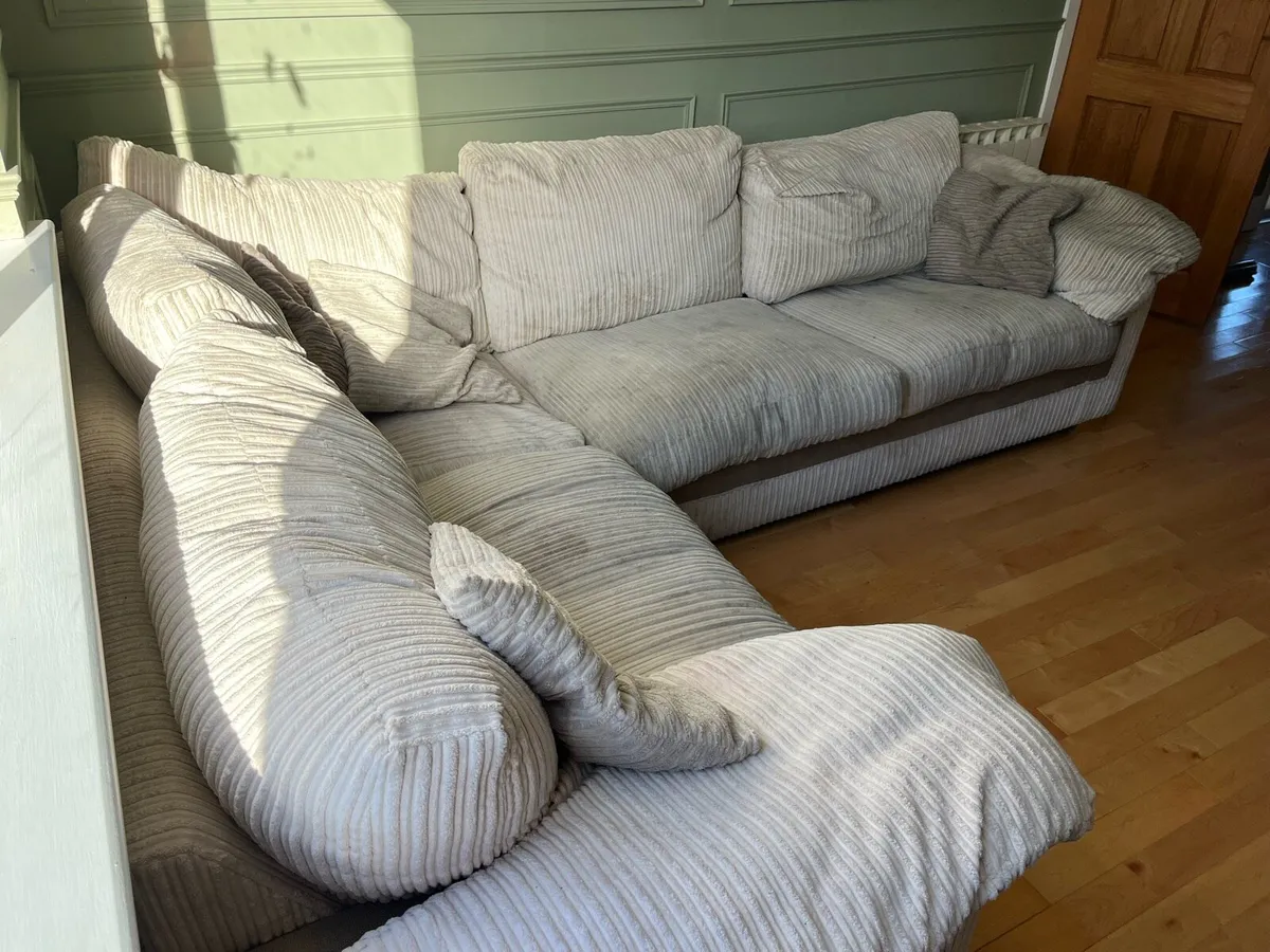 Suite - Image 1