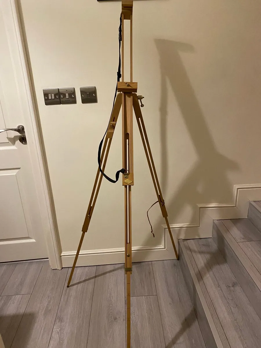 Easel - Image 1
