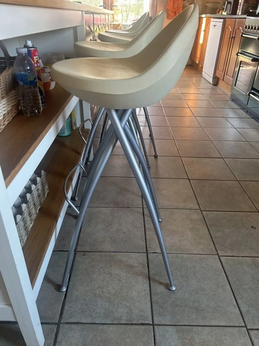 bar stools - Image 4