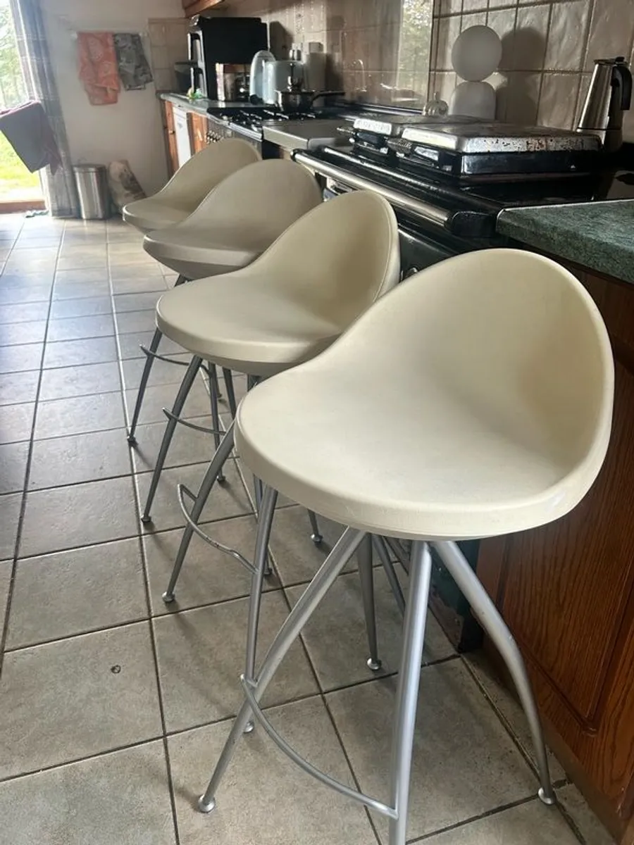 bar stools - Image 1