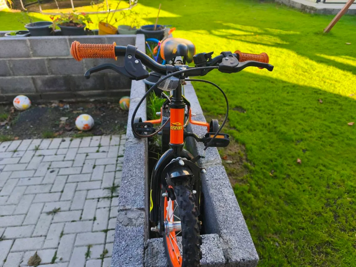 12" boys bike - Image 3