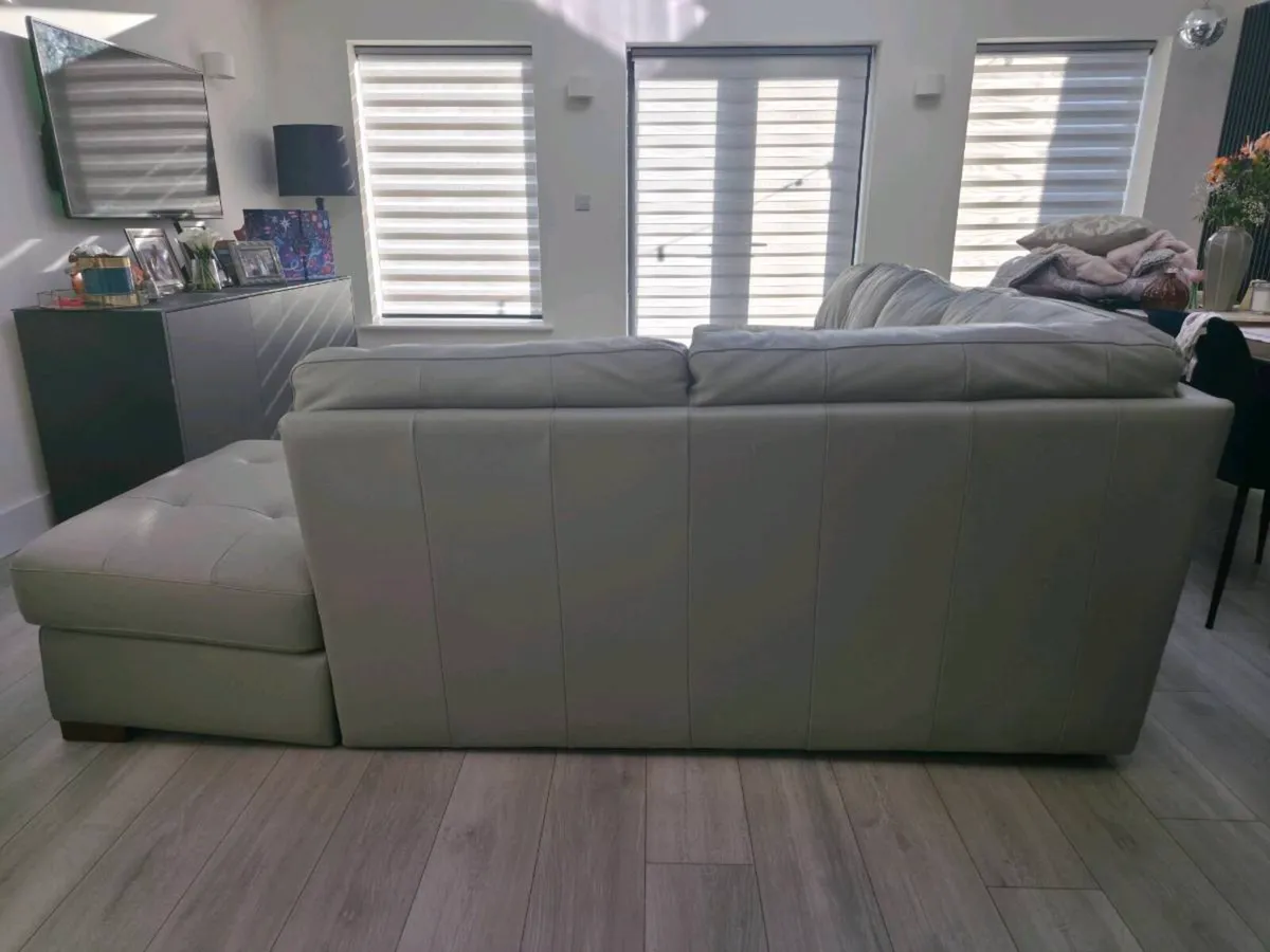 Large leather corner sofa - Image 4