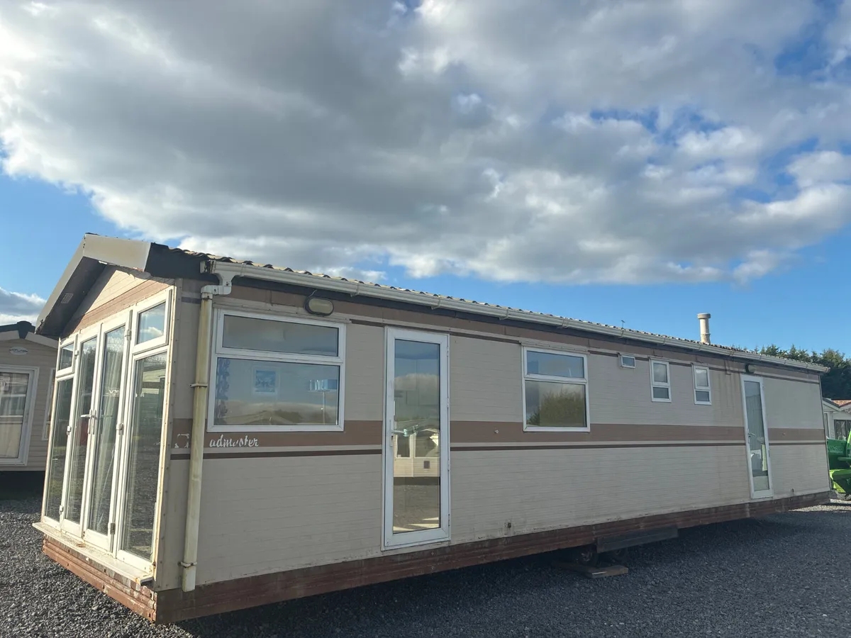 BARGAIN SINGLE UNIT CHALET 40X12 2 BEDROOM - Image 3
