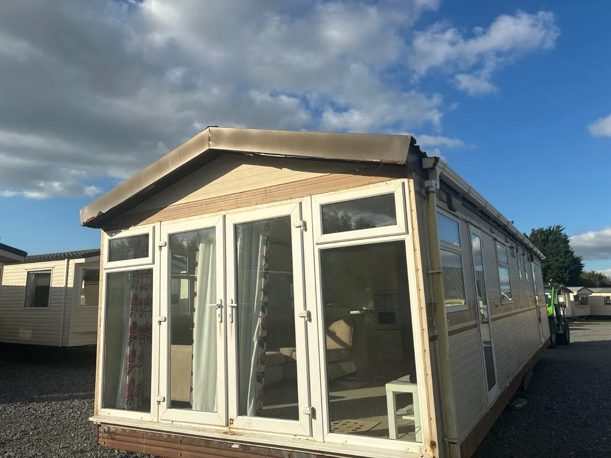 BARGAIN SINGLE UNIT CHALET 40X12 2 BEDROOM - Image 1