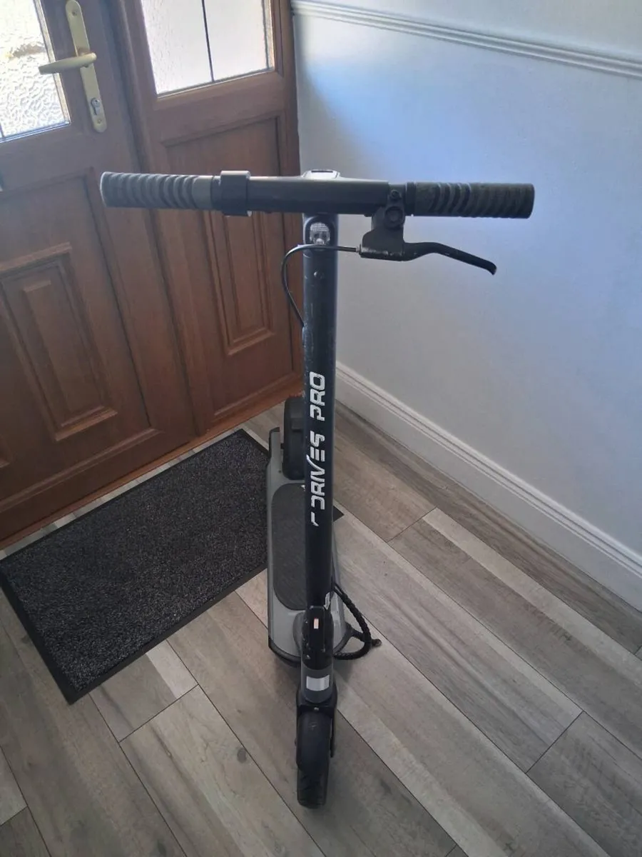 Scooter - Image 2