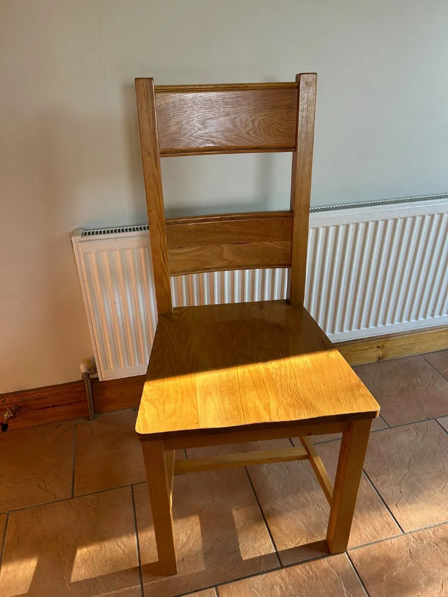 Table and 6 chairs - Image 2