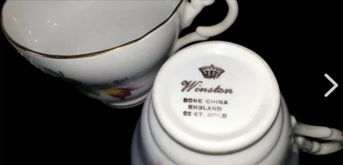 Vintage Winston Fine Bone China Teacups/Saucers - Image 3
